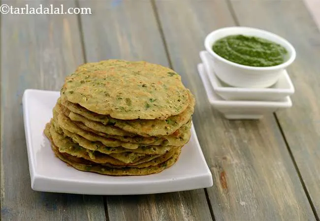 Bajra, Rice and Sprouts Moong Puda