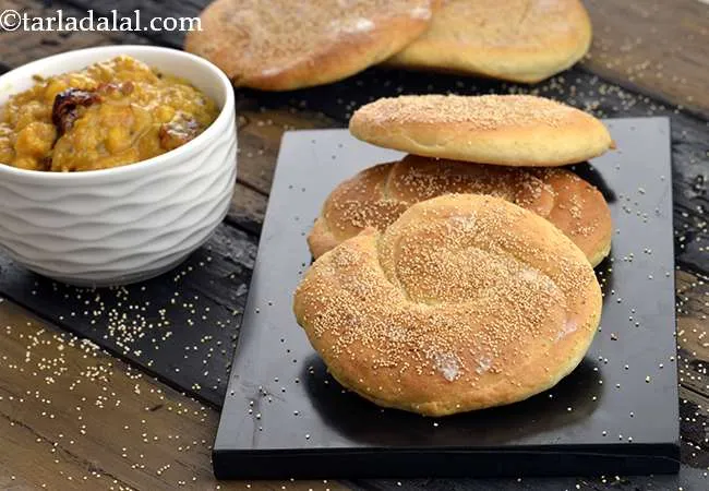 Bakar Khani Naan, Hyderabadi Baked Naan