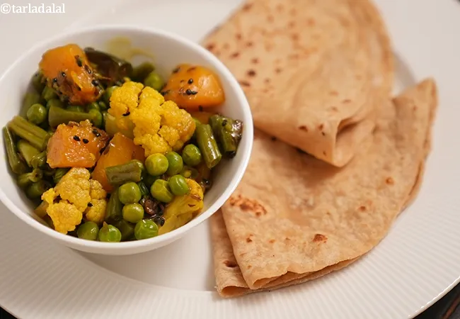 Bengali mixed vegetable sabzi recipe | Panch Phoron Chorchori | healthy Bengali dry sabzi