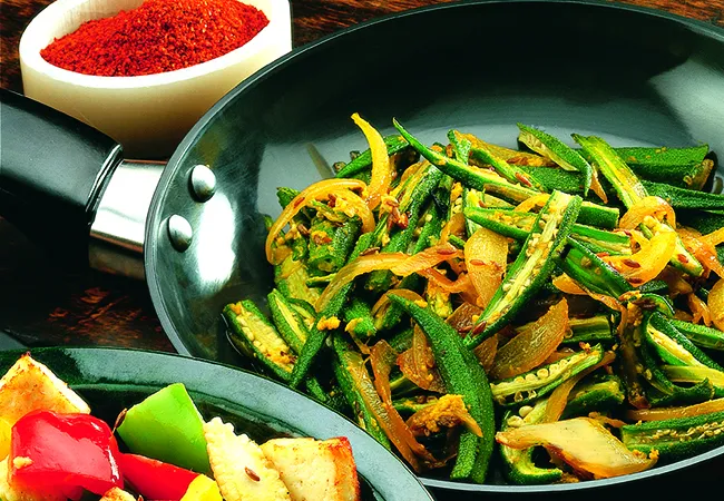 Bhindi Onion Stir-fry , Kerala-style Ularthu