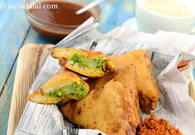 Bread Pakora, Mumbai Bread Pakora with Aloo Stuffing
