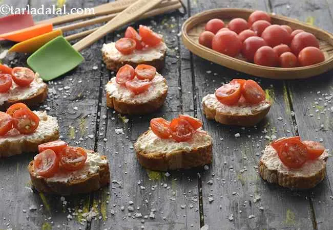  Ricotta and Cherry Tomato Crostini