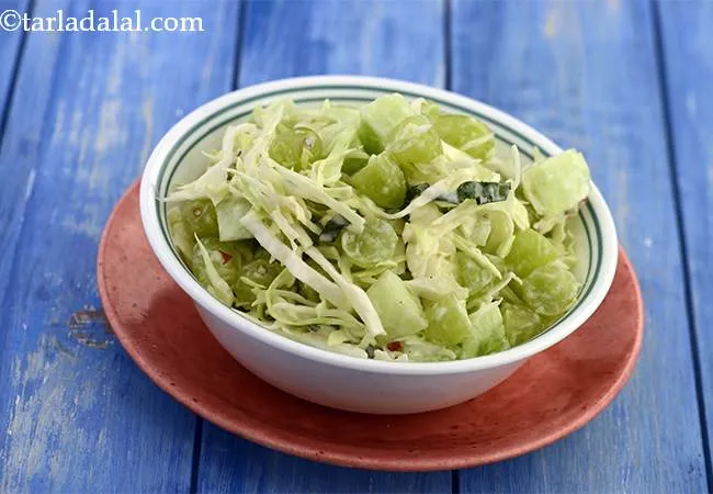 Green Salad with Honey and Curd Dressing