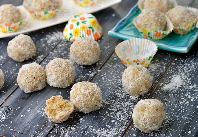 Coconut Laddoo, Coconut Ladoo