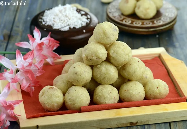 Coconut and Rava Ladoo recipe | rava coconut ladoo | sooji laddu