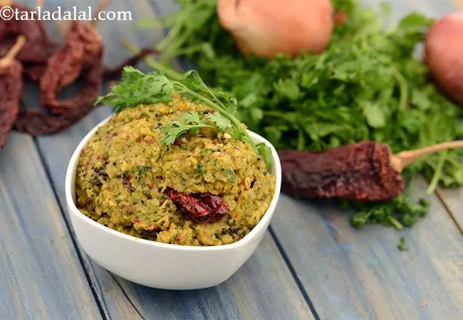 कोरियेन्डर- अनियन चटनी - Coriander Onion Chutney