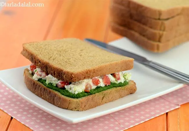 Cottage Cheese, Tomato and Chutney Sandwich