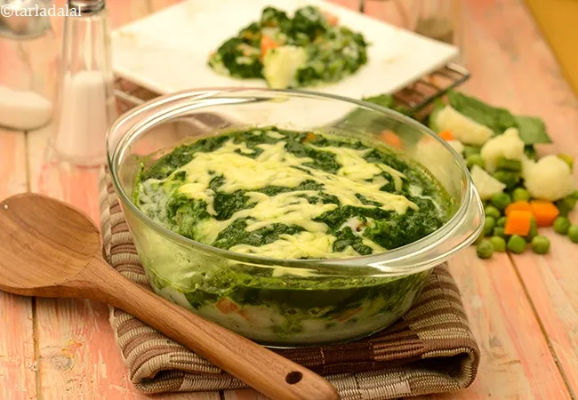 Creamy Mixed Vegetables in Spinach Gravy