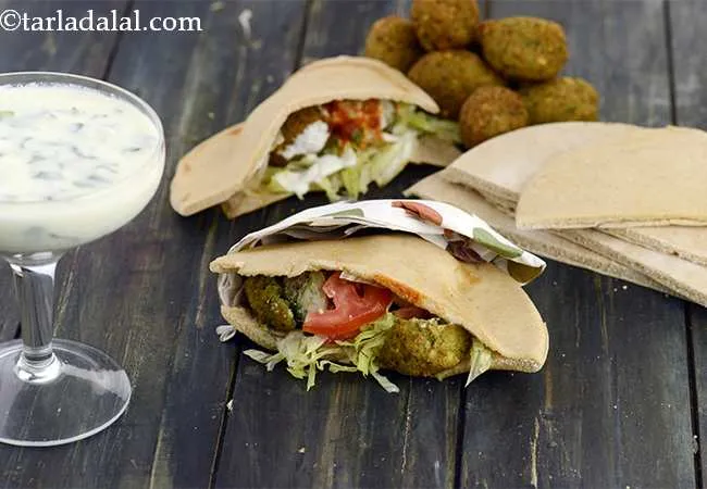 फलाफल रेसिपी | लेबनान फलाफल | लेबनान फलाफल और पीटा ब्रेड | - Falafel, Lebanese Falafel Stuffed in Pita Bread