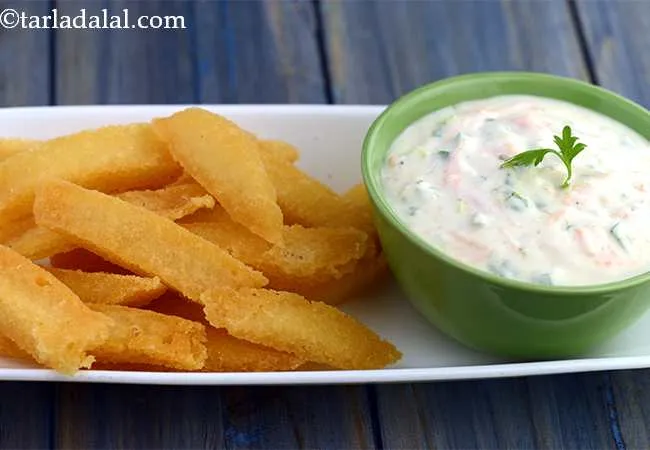  फ्राईड इडलीस् विद कर्ड डिप - Fried Idlis with Curd Dip 