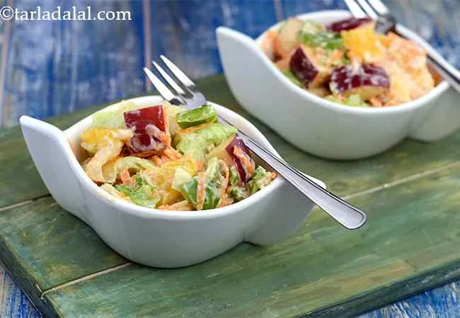 Fruit and Vegetable Salad with Low Calorie Thousand Island Dressing
