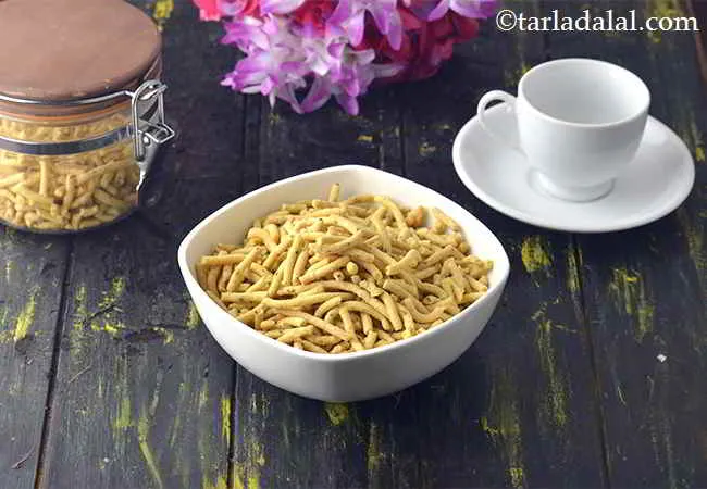 Ganthias, Gujarati Gathiya Recipe