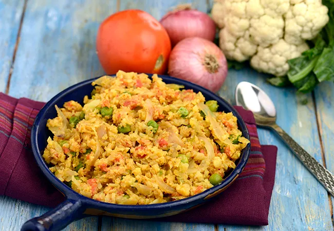 Grated Cauliflower with Peas