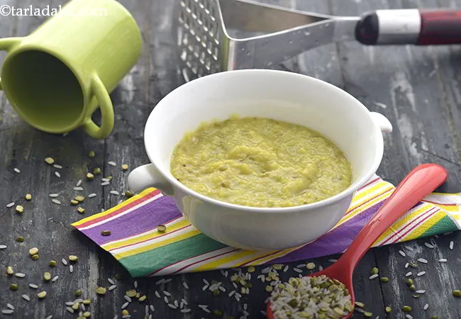  बच्चों के लिए मूंग दाल की खिचड़ी रेसिपी | मूंग दाल खिचड़ी - Moong Dal Khichdi for Babies 