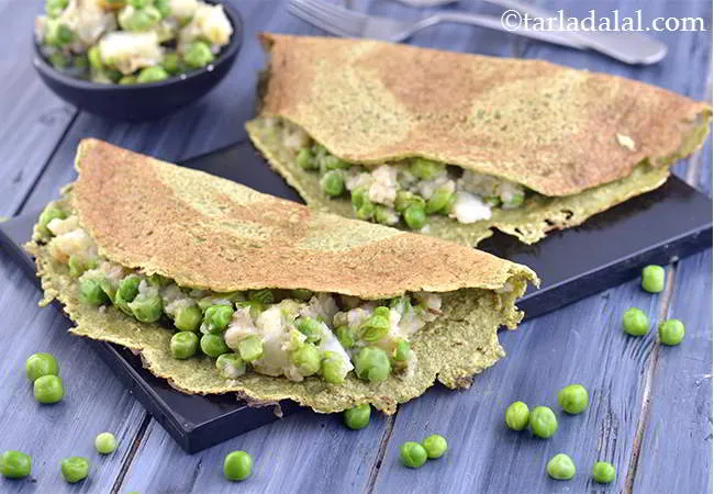 Stuffed Moong Dal Chilas