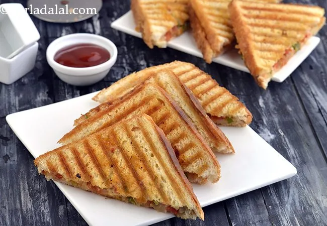 Grilled Veg Pizza Sandwich, Quick Kids Snack Recipe