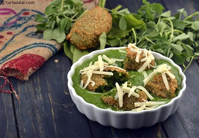 Hara Bhara Kebab in Green Gravy