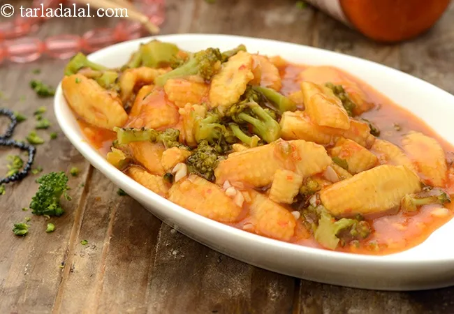 Hot Garlic Sauce with Baby Corn and Broccoli