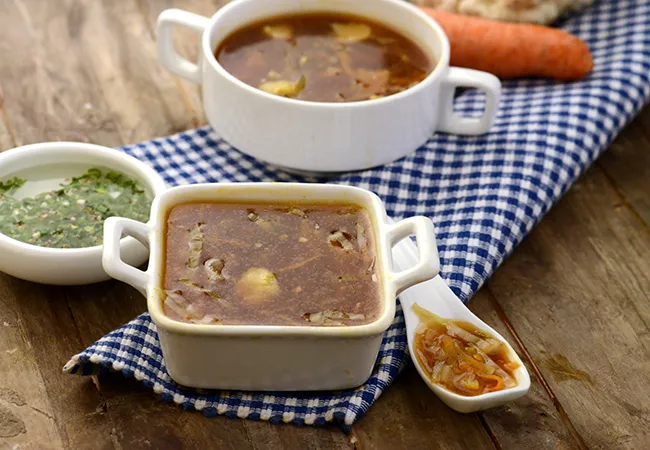  Hot and Sour Soup ( Mumbai Roadside Recipes )