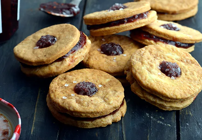 Jam Biscuits