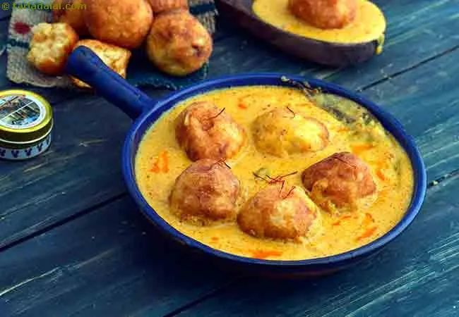 Kesarwale Paneer Kofte ki Subzi