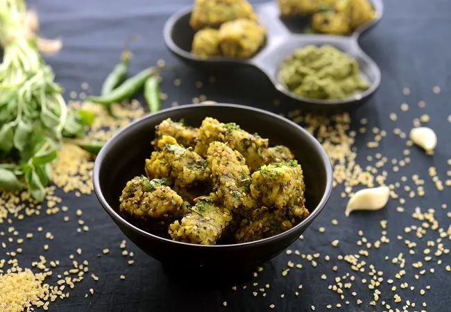  Lapsi Methi Muthia, Dalia Bajra Methi Muthia