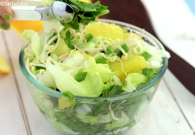 Lettuce, Orange and Spinach Salad