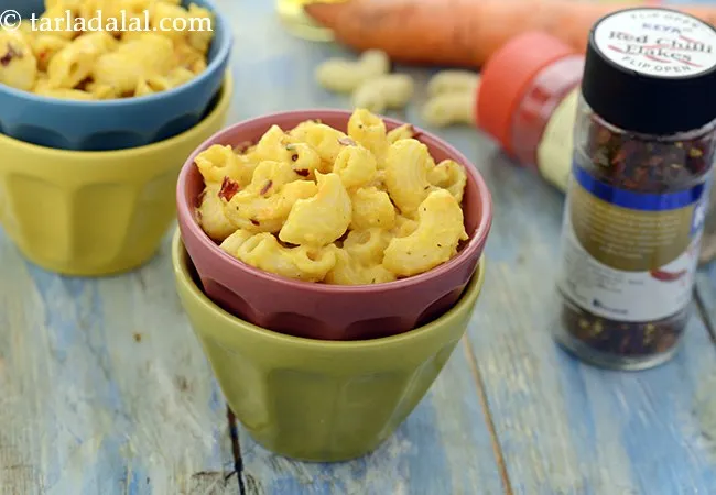 Macaroni in Cheesy Carrot Sauce
