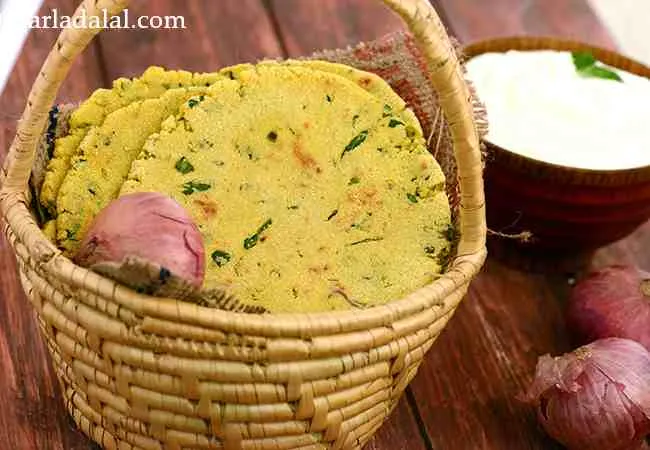 Makai Methi Roti