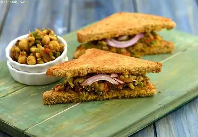 Masaledar Mixed Sprouts Sandwich