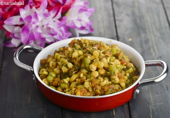 Mixed Sprouts and Palak Subzi