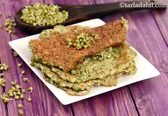 Moong Sprouts Pesarattu