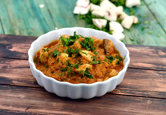  Mushroom Curry ( Cooking Under 10 Minutes)