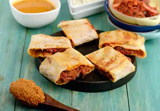  मुंबई स्टाइल मैसूर मसाला डोसा - Mysore Masala Dosa ( Mumbai Roadside Recipe) 