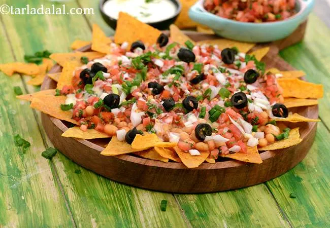  Nachos with Salsa and Baked Beans