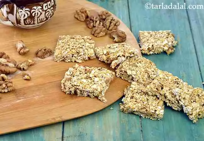 Oats and Walnut Chikki