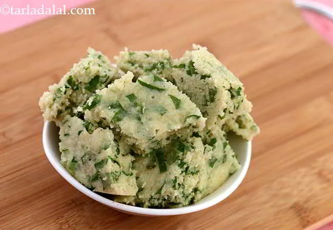  ओटस् रवा पालक ढोकला - Oats Rava Palak Dhokla 