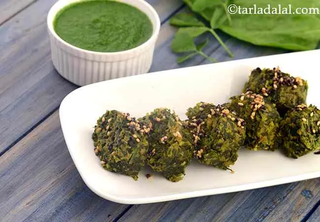  Palak Methi Muthia