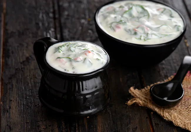 Palak Raita with Onions and Tomatoes