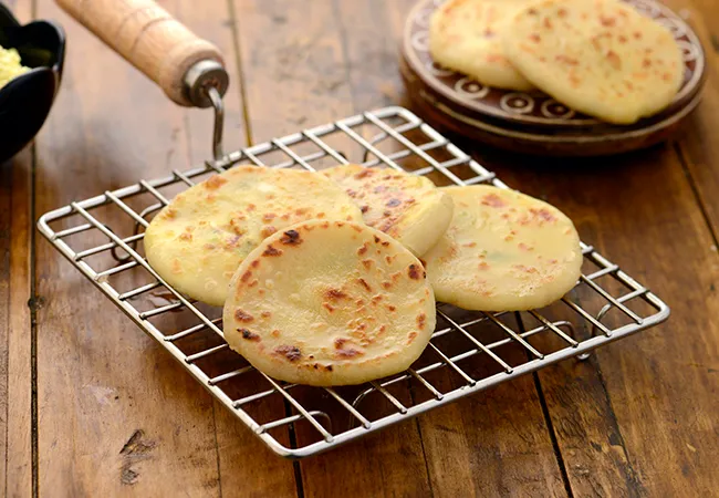  Paneer Kulcha, Paneer Kulcha Made with Dahi, Curd