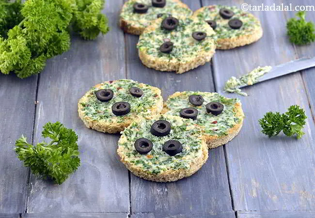 Parsley and Black Olive Canape