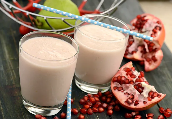  Pear and Pomegranate Smoothie ( Burgers and Smoothie Recipe)