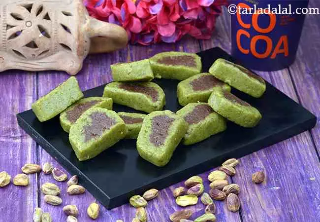  Pista Choco Roll, Mithai Recipe