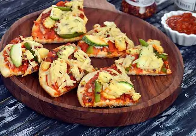  Baby Corn and Sweet Corn Pizza in A Pan