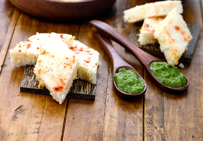 Quick Carrot Dhokla ( Tiffin Treats)