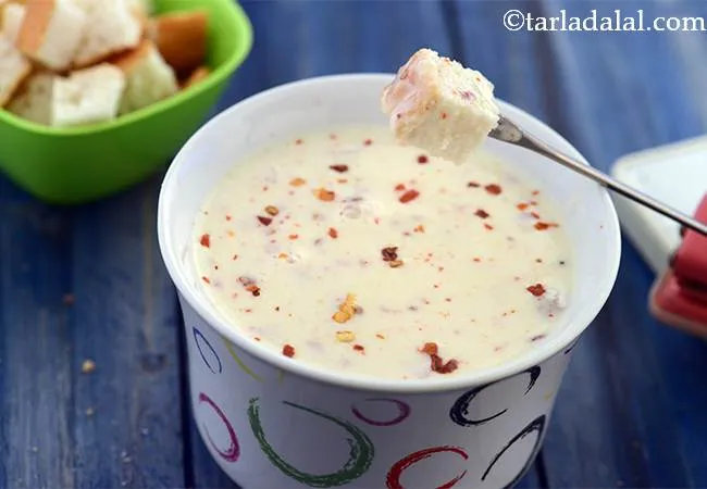  क्विक चीज़ फान्ड्यू - Quick Cheese Fondue 