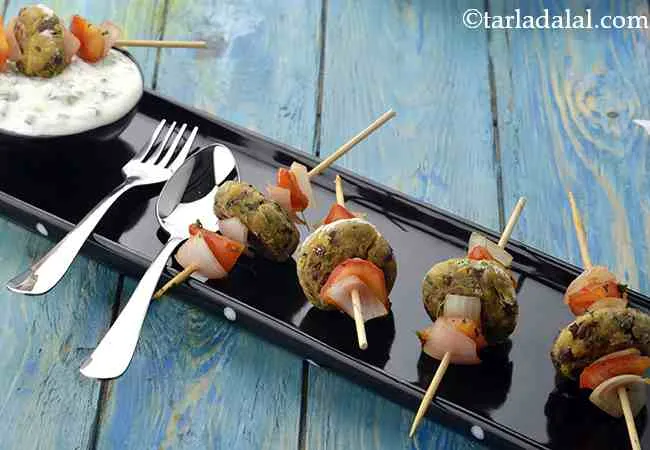 Rajma Tikki Satay with Spring Onion Dip