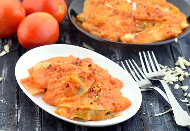  Ravioli, Veg Ravioli in Pink Sauce