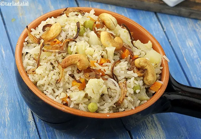 Savoury Rice with Vegetables ( Microwave Recipe )