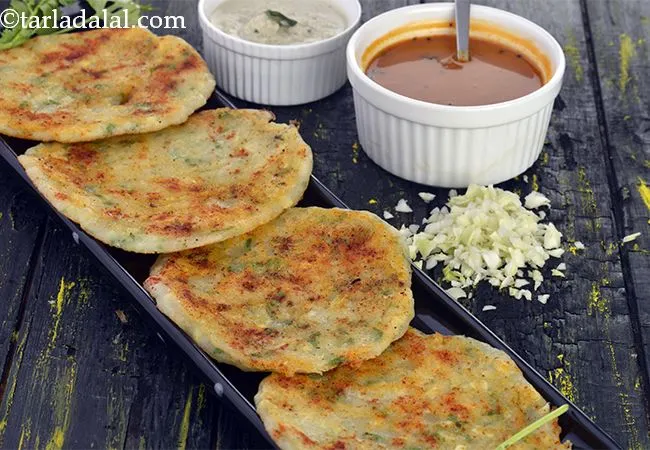 Semolina Uttapas with Cabbage, Rava Uttapa with Cabbage